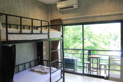 Twin kamer met balkon — Yangyai Garden Lodge